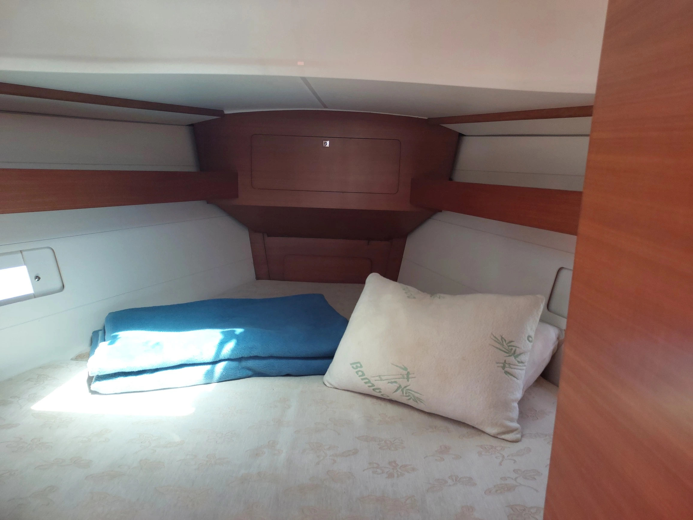 dufour-382-sun-4