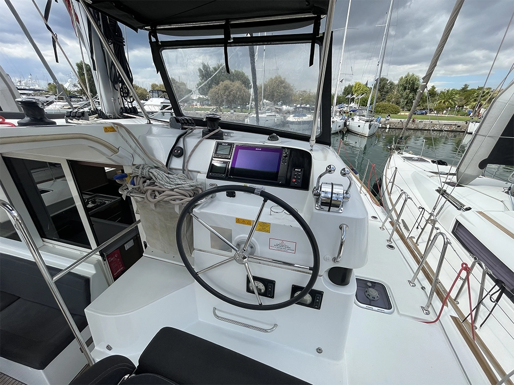 lagoon-400-s2-doris-1